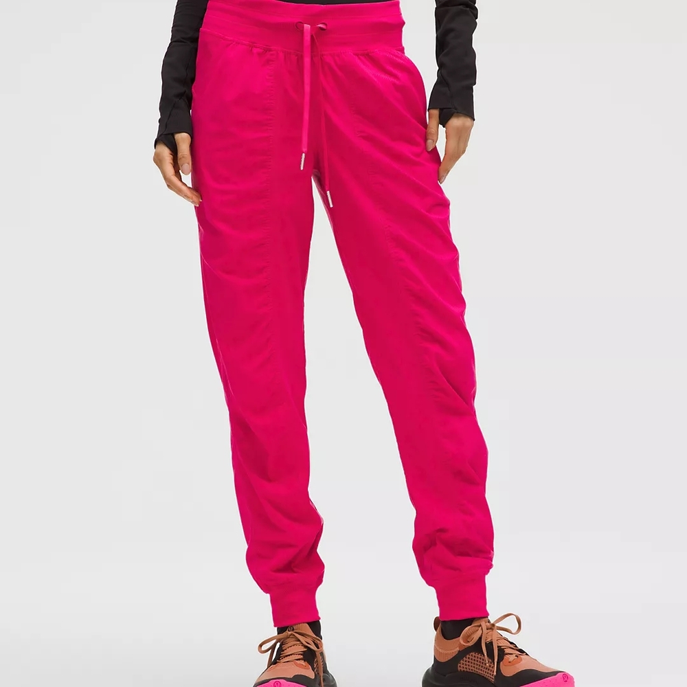 NWOT Lululemon Athletica Vibrant Pink (Dragonfruit) Joggers 6